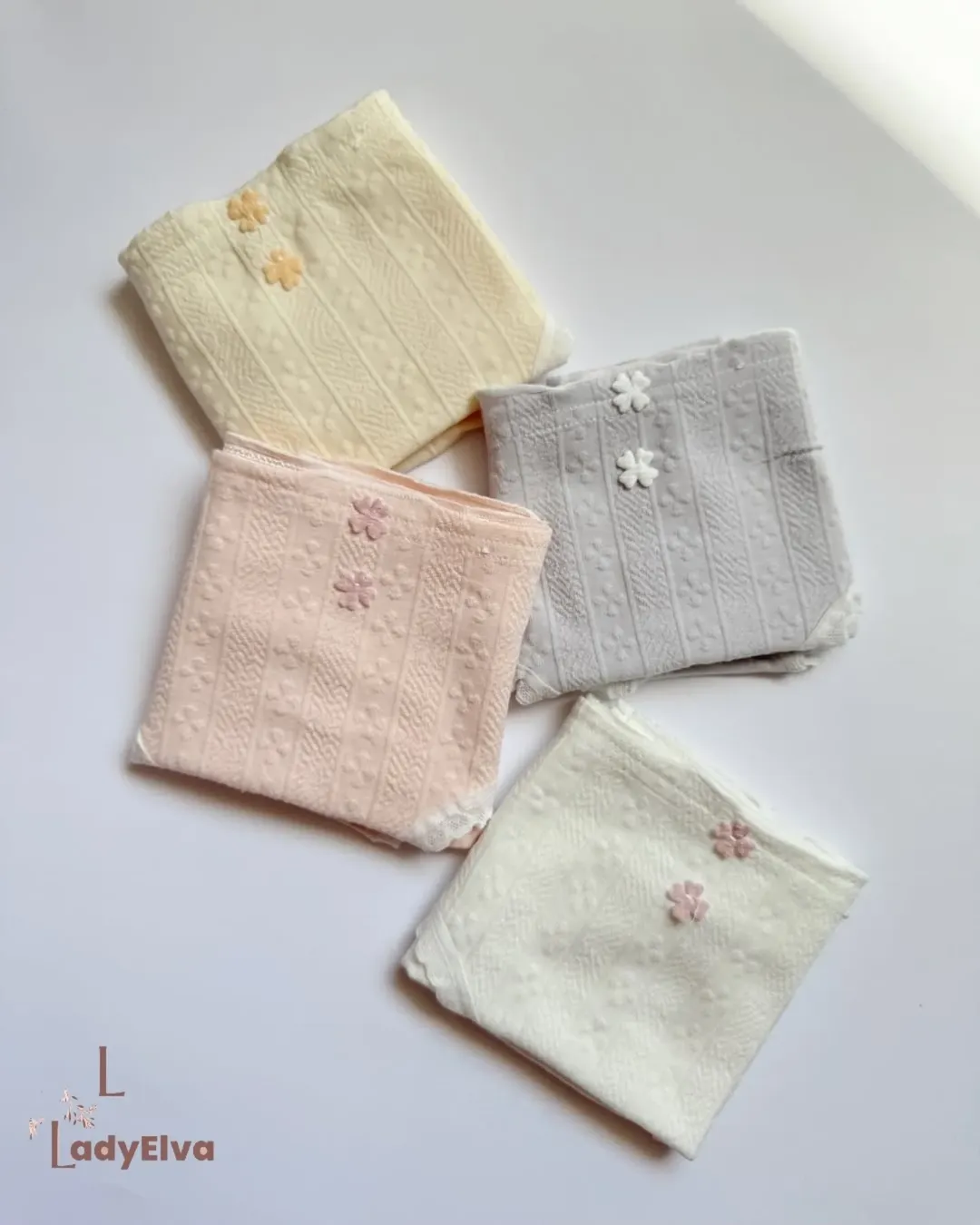 شورت عروسکی مدل گلی کد 2155